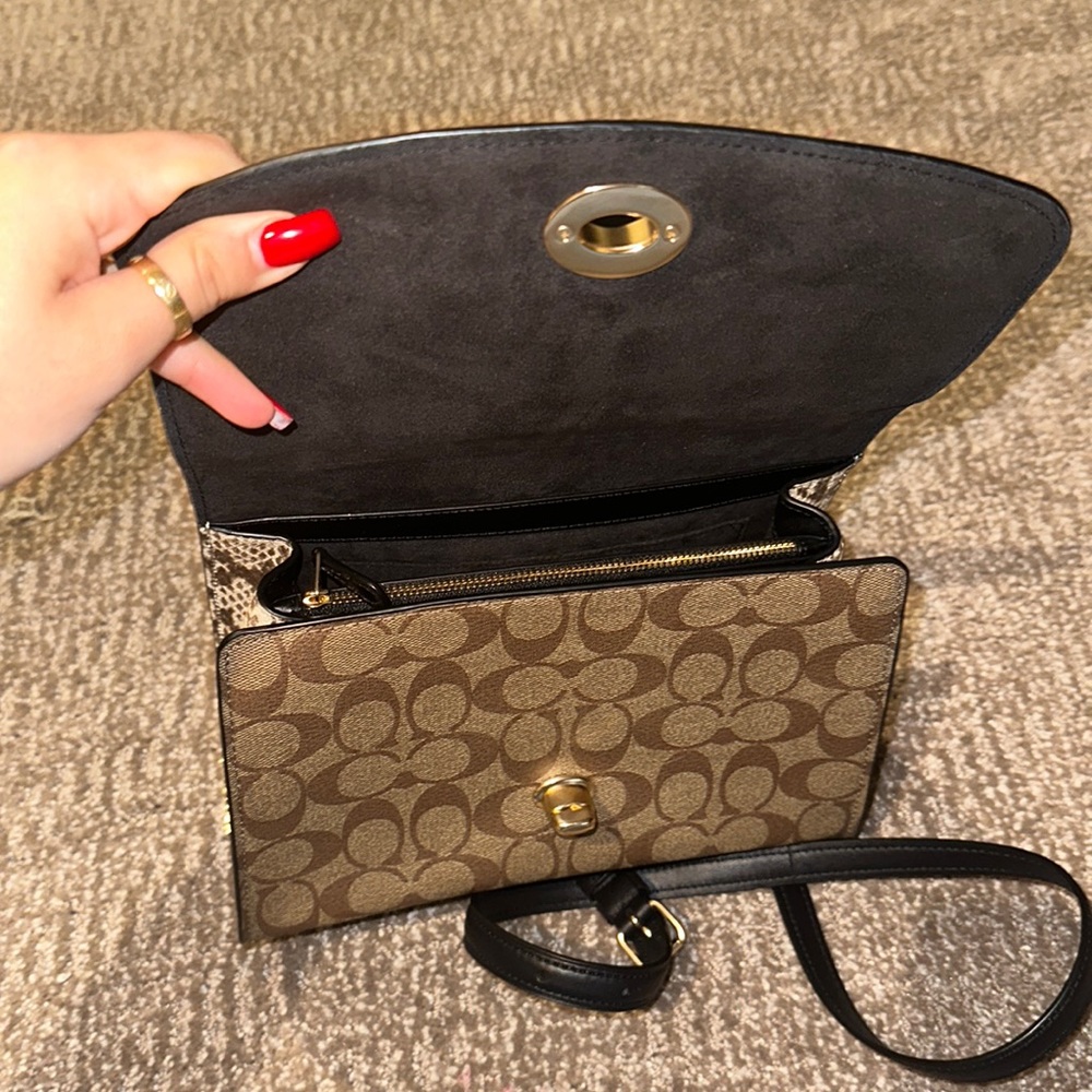 Coach Purse - Picture 2 of 6